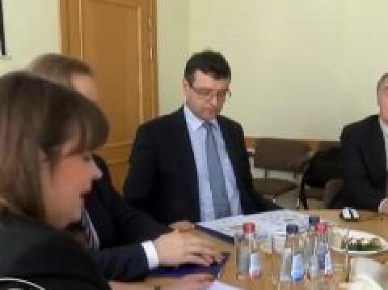 Pašvaldības apspriež finanšu izlīdzināšanas modeli