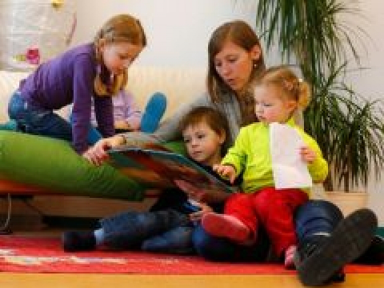 Ādažu dome līdzfinansē sertificētu bērnu aukļu pakalpojumu