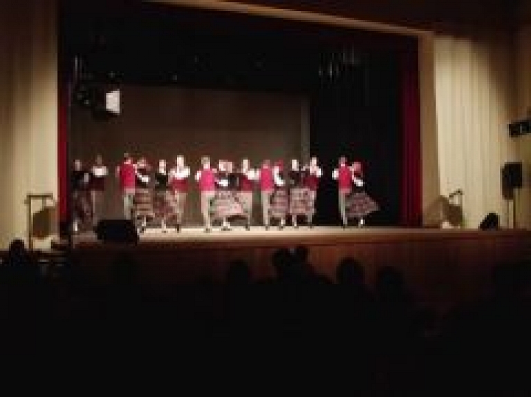 Talsu deju apriņķa kolektīvi izdejoja repertuāra pārbaudes skati