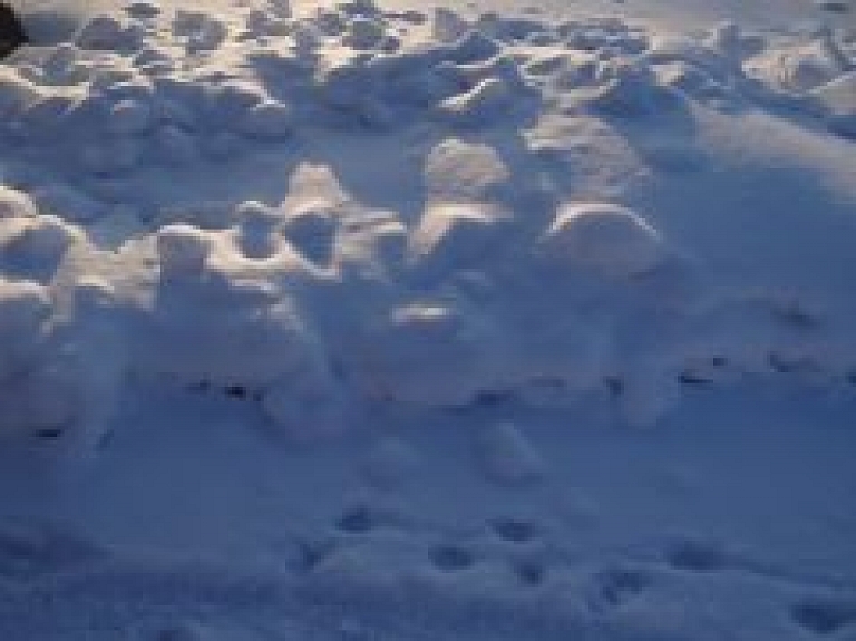 Siguldā sniega segas biezums vēl ir aptuveni 12 centimetri