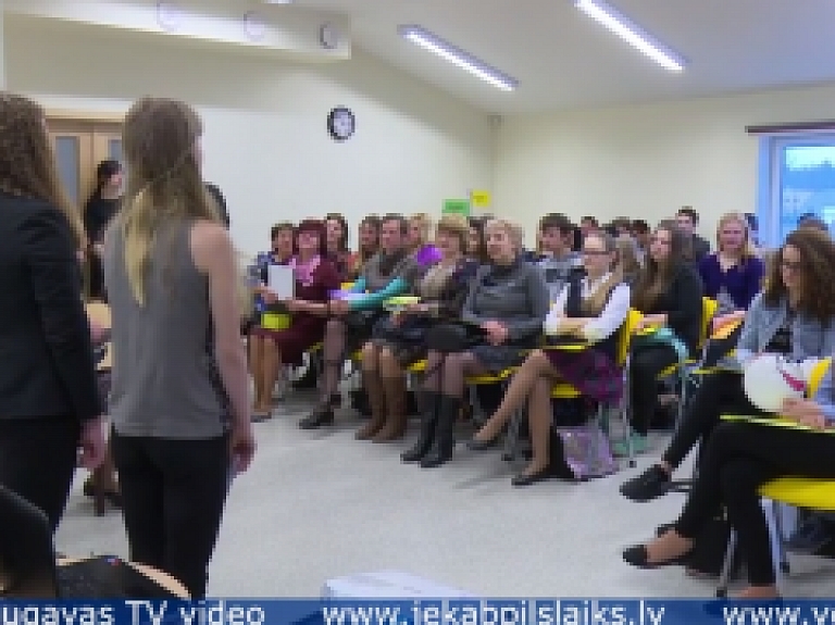 Vidusdaugavas TV: Līvānu novada skolēni jauniešu forumā diskutē par līdzdarbošanos sabiedriskajās aktivitātēs