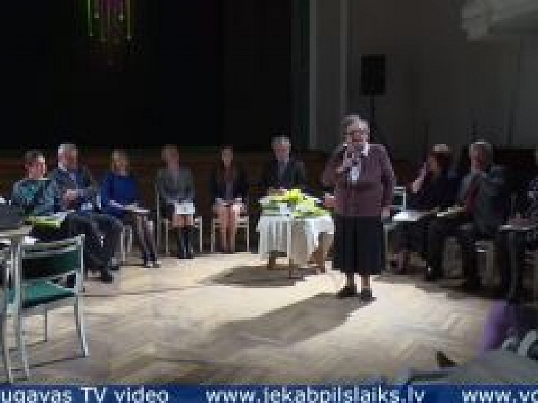 Vidusdaugavas TV: Rakstniece Lūcija Ķuzāne jaunajā grāmatā iepazīstina ar savas dzimtas vēsturi