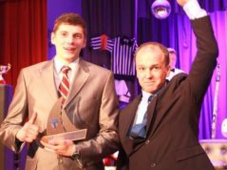 Carnikavā godināti veiksmīgākie sportisti