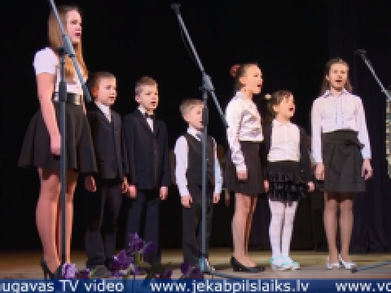 Vidusdaugavas TV: Līvānu biedrība "Uzori" svin 15 gadu jubileju