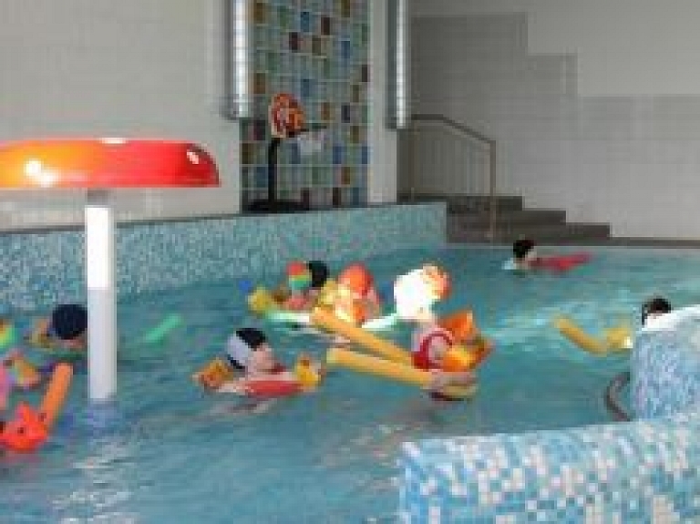 "Saulītes" peldbaseins atvērts ikvienam peldētgribētājam