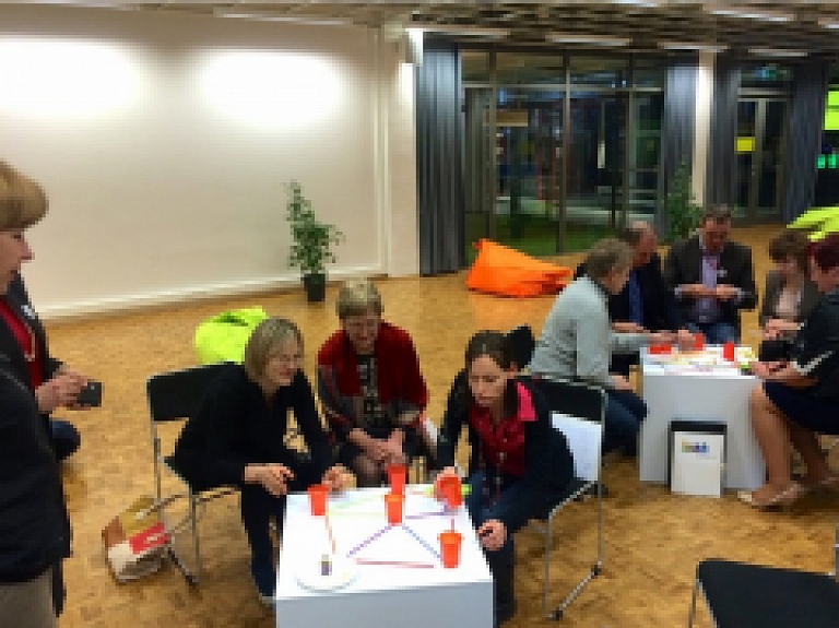 Ādažu vidusskola starp finālistiem programmā "Skolotājs 3.0"