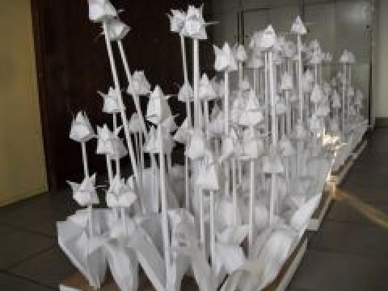 Mākslas skolas audzēkņi sper soļus mākslas laukā