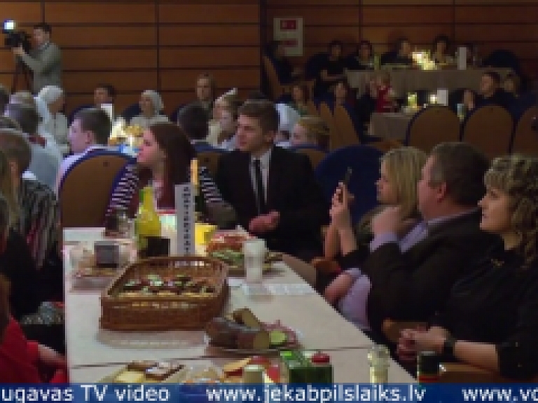 Vidusdaugavas TV: Līvānos apbalvoti aizvadītā gada labākie kultūras jomas pārstāvji