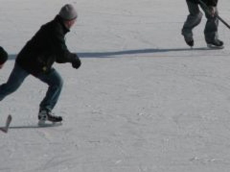 Auciemā atklās hokeja laukumu