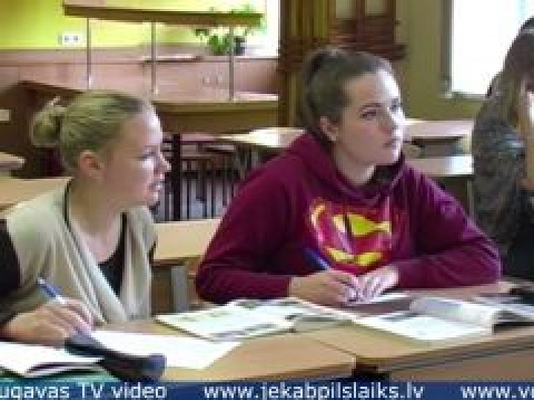 Vidusdaugavas TV: Jaunā pedagogu atalgojuma modeļa aprobācijas 2.kārta vēl nav sākusies