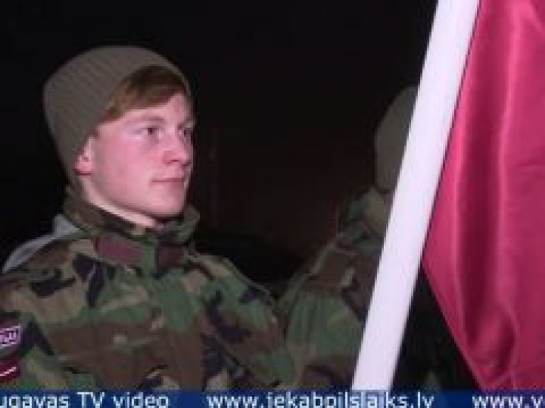 Vidusdaugavas TV: Ikgadējais barikāžu atceres pasākums Zaķusalā vairs nav iedomājams bez jēkabpiliešiem