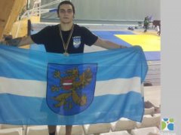 Rēzeknietim zelts un sudrabs "Latvia Open Mix Fight 2014" sacensībās