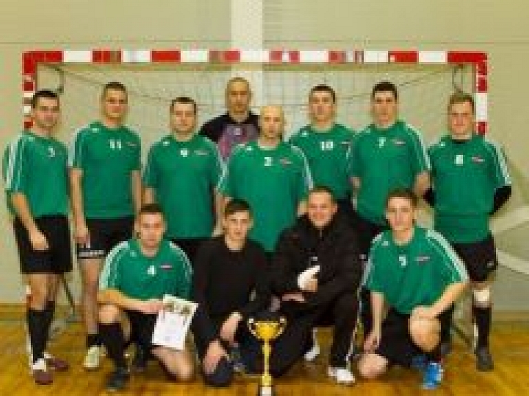 Valsts robežsardzes koledžas komanda uzvarēja robežsargu sacensībās  futbolā (telpās)