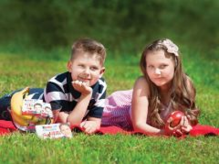 Par Kinder Chocolate sejām kļūst meitene no Rīgas un zēns no Rēzeknes