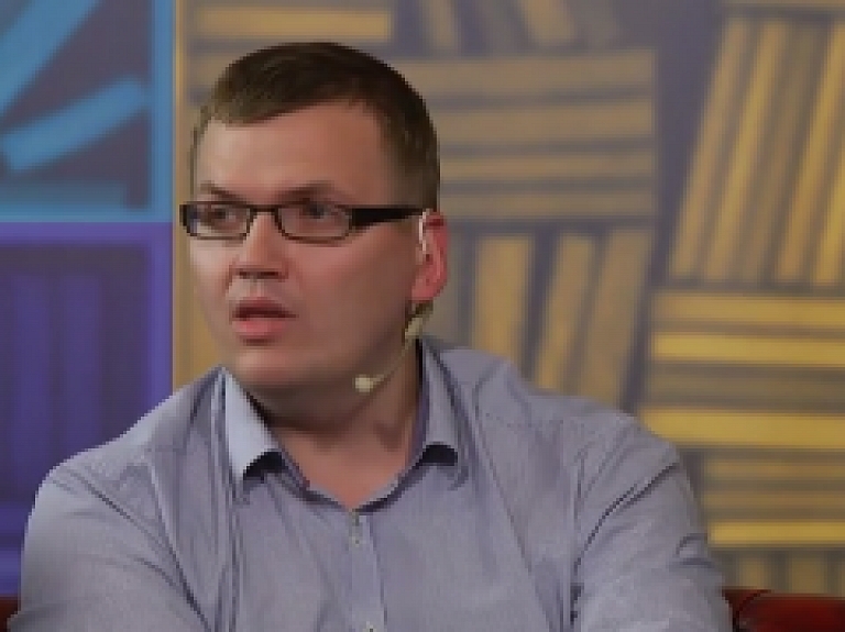 RīgaTV 24: Par viendzimuma attiecību reģistrēšanu, dzimtenes aizsāvēšanu, pedofilu lietu un LNB restorānu