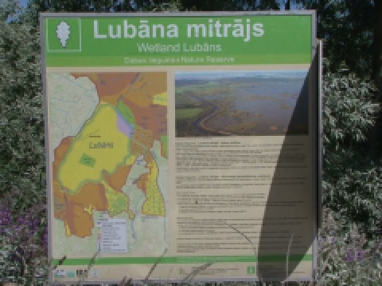Latgales Reģionālā TV: Tiek rekonstruēts Lubāna ezera kritiskais dienvidaustrumu dambis