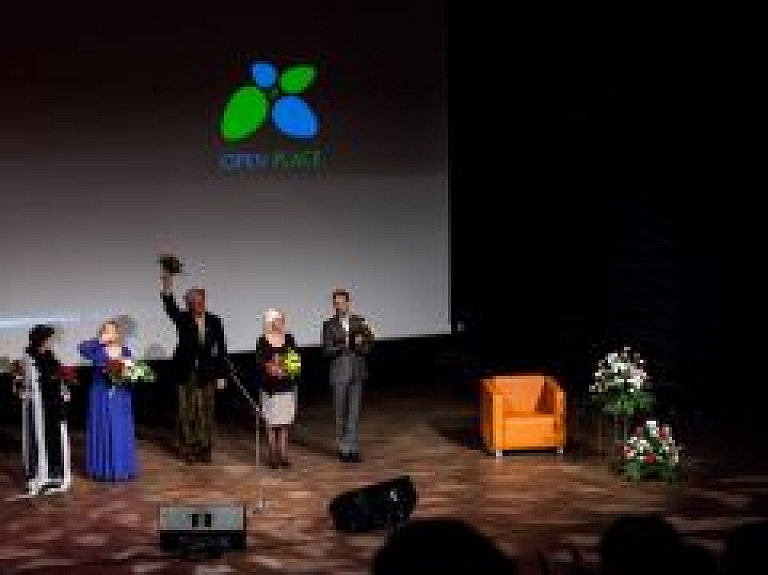 Aicina pieteikties starptautiskajam īsfilmu kinofestivālam "Open Place"
