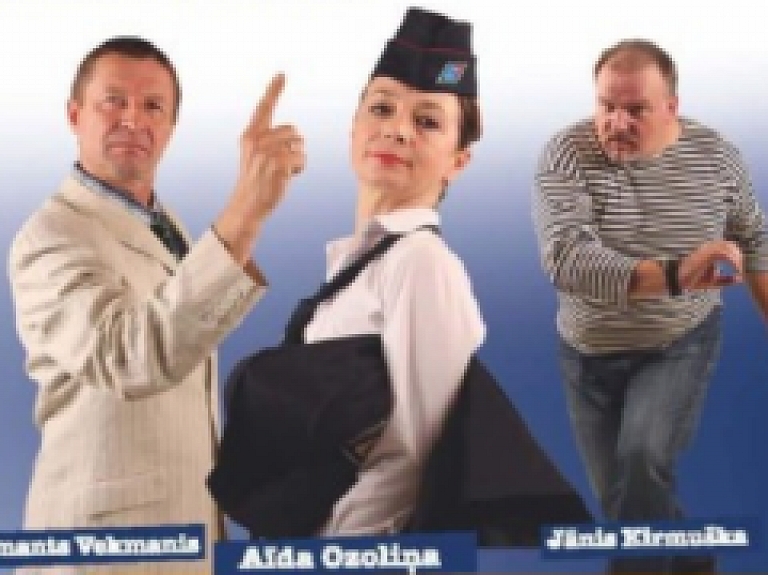 Valkā izrādīs komēdiju "Mēs un mūsu sieva"