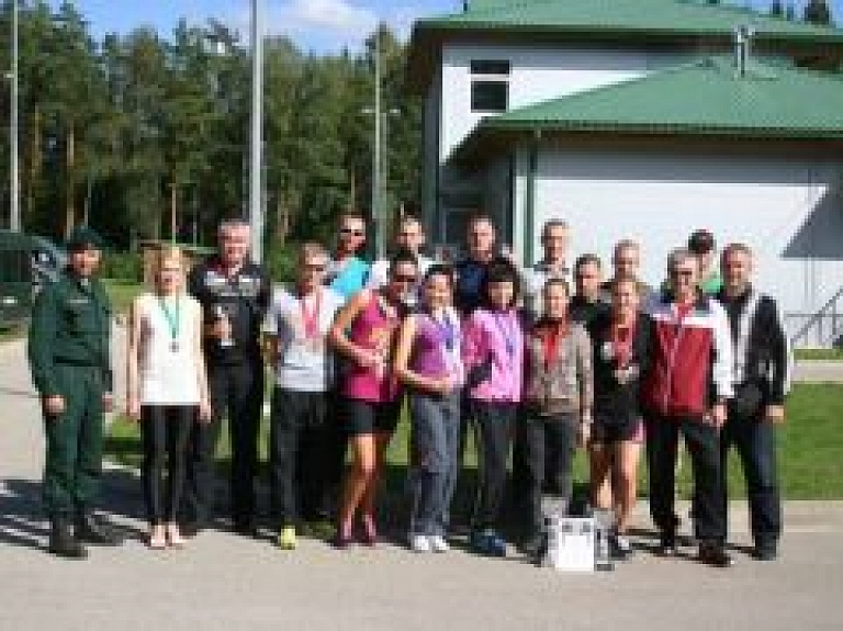 Robežsargu panākumi divās sacensībās vasaras biatlonā Rēzeknē