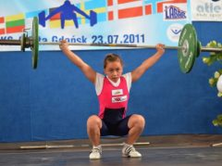 Svarcēlāja Koha un soļotājs Makars kvalificējas Pasaules jaunatnes Olimpiādei