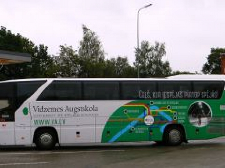 Īpašs autobuss informēs par studiju iespējām Vidzemes Augstskolā