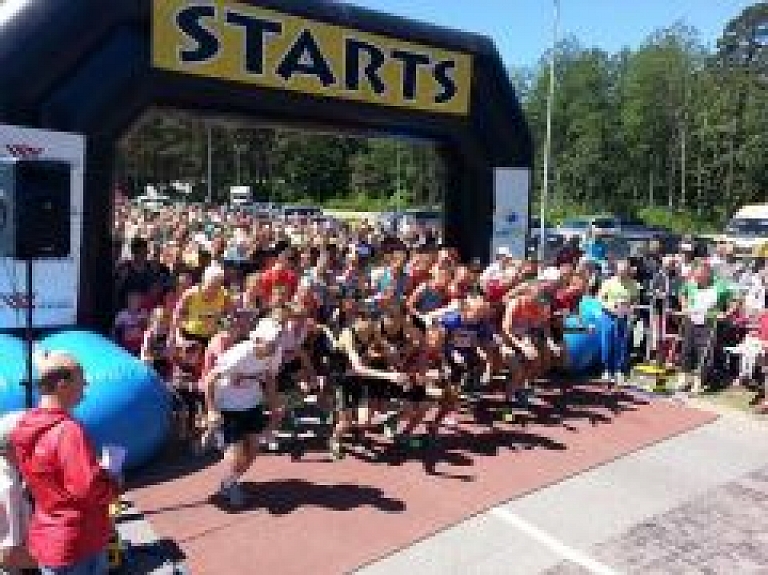 Ventspils pusmaratonā triumfē Žolnerovičs un Prokopčuka