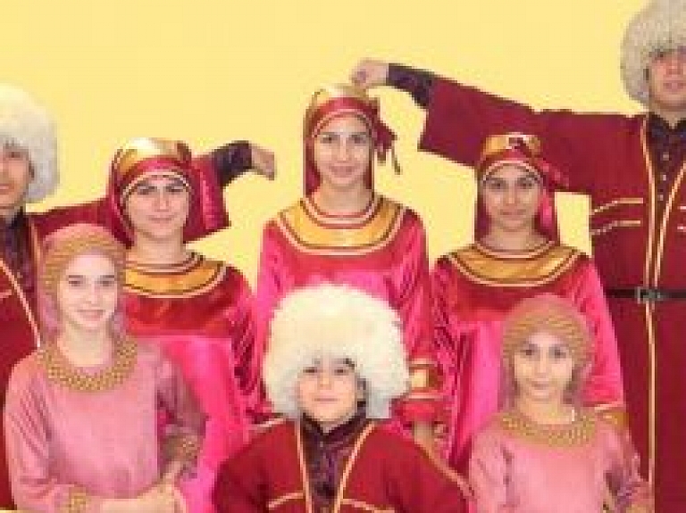 Studija "Joy" aicina uz koncertu Valgā