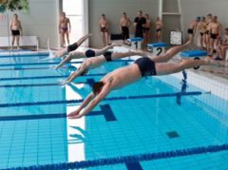 Rēzeknē robežsargi sacentīsies peldēšanā un dienesta trīscīņā