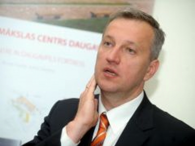 "Nākotnes nams" ierauts demagoģiskās un  neproduktīvās diskusijās!