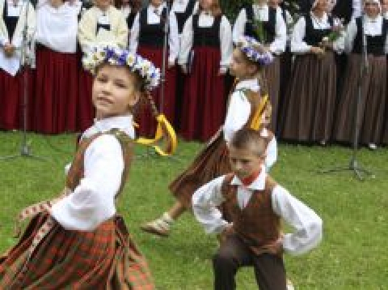 Dziesmu svētkiem pošas teju 800 dalībnieki no Madonas novada