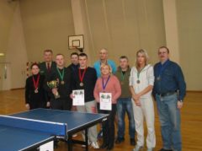 Robežsargi Rēzeknē sacentās galda tenisā