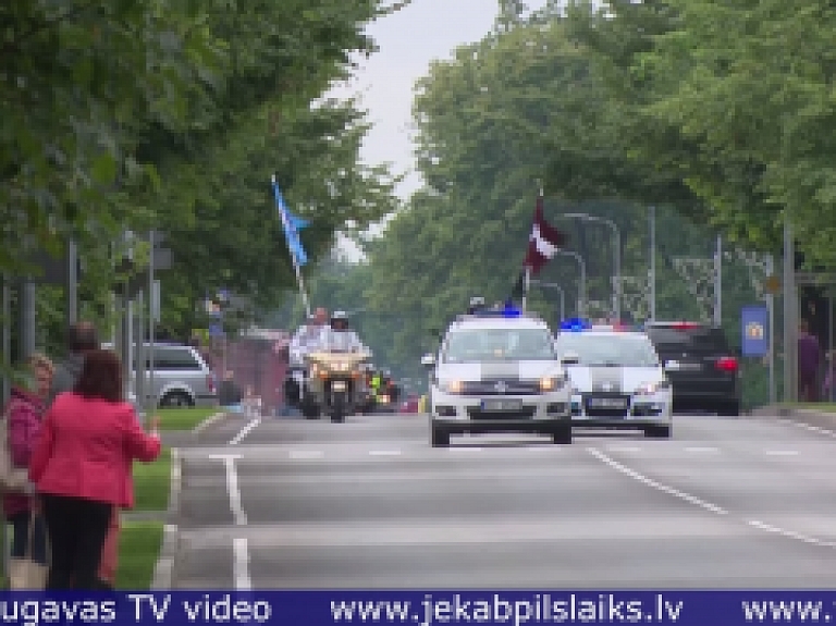 Vidusdaugavas TV: Līvānu Novada svētkos sveic šī gada Goda pilsoni Venerandu Cauni
