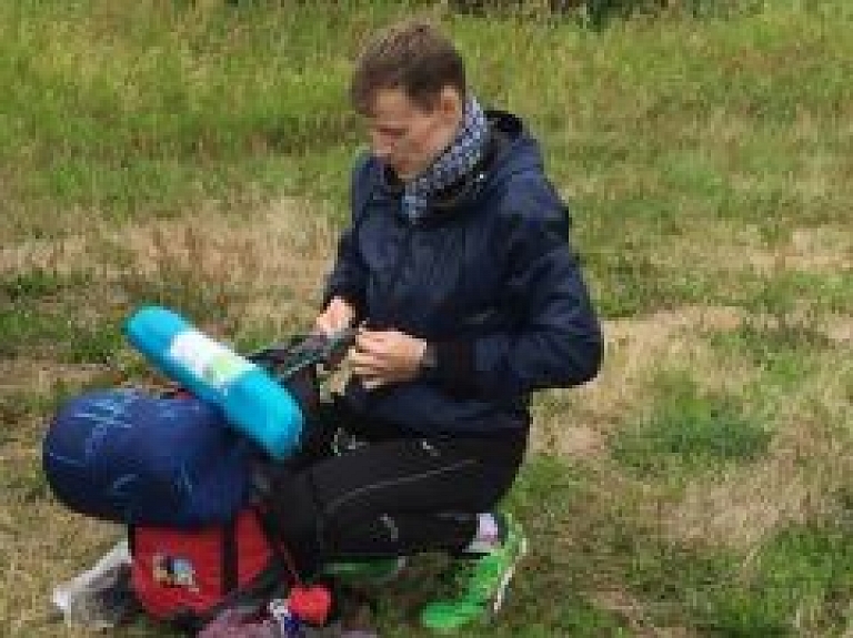 Ar kājām dodas 550 km garā ceļā gar Baltijas jūru