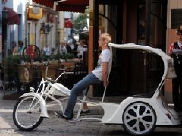 Par velorikšu izmantošanas noteikumu pārkāpumiem noformēti 47 protokoli