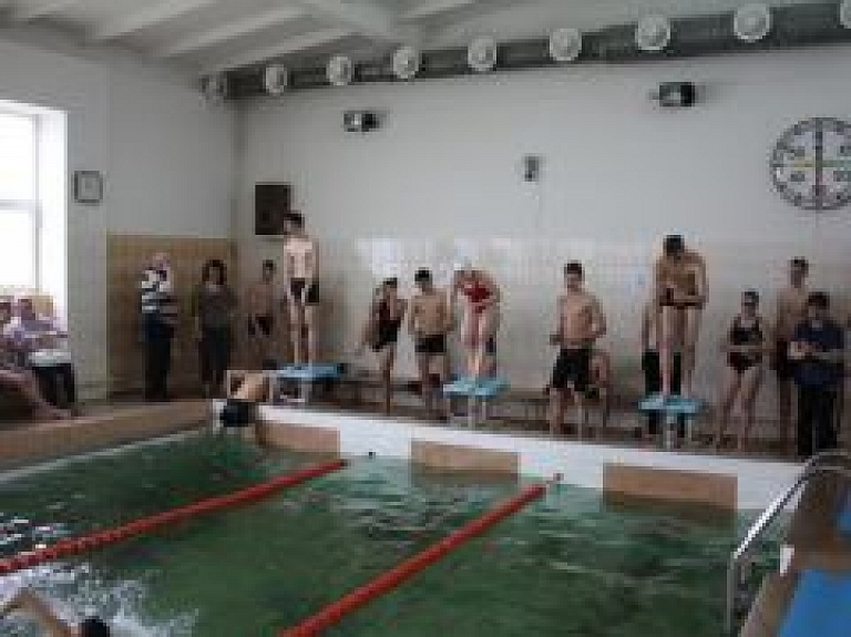 Rēzeknietis Golubs peldēšanas sacensībās izcīna otro vietu