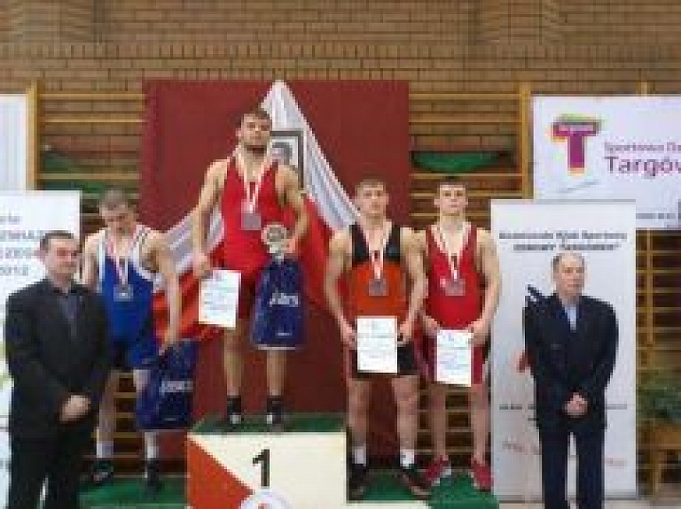 Rēzeknietis Varšavā Grieķu-romiešu cīņā iegūst trešo vietu