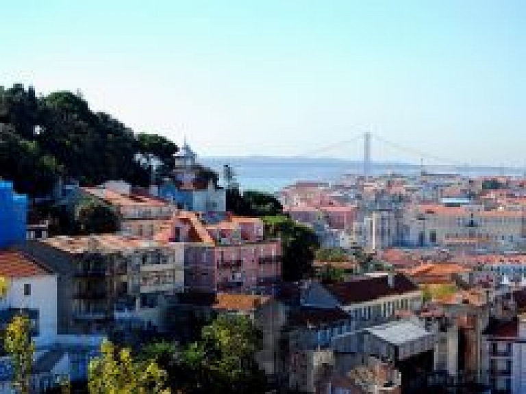 Valkā varēs doties neklātienes ceļojumā uz Portugāli