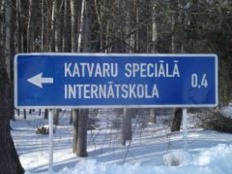 Samāriešu fonds viesojas Katvaru speciālajā internātpamatskolā