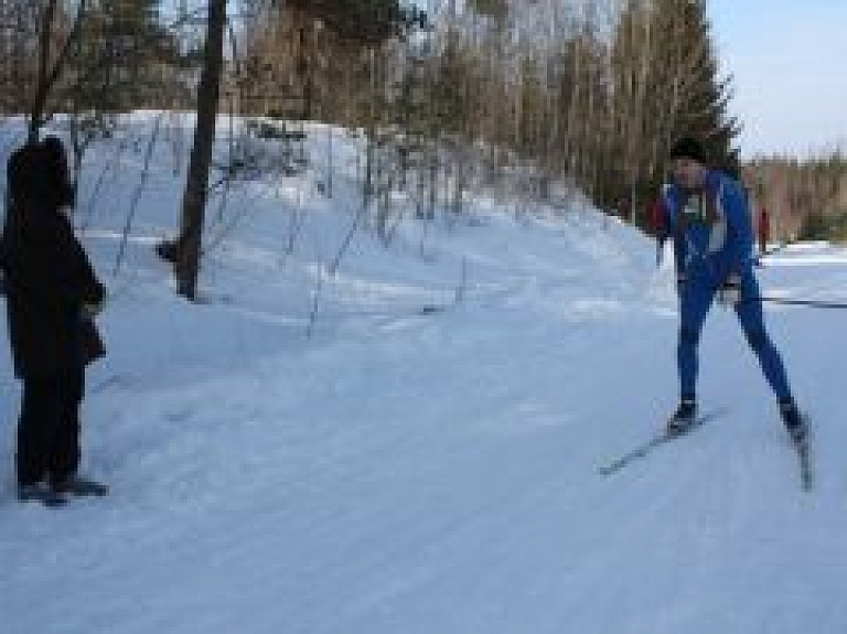 Rēzeknes sportisti piedalījās distanču slēpošanas sacensībās