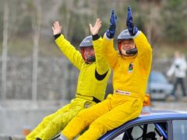 "Rally Liepāja – Ventspils" startēja īpašā Kurzemes ekipāža