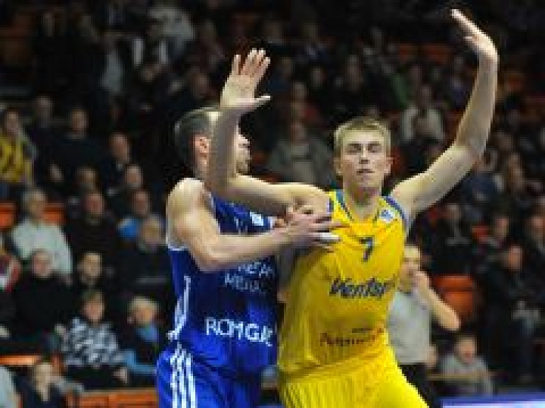 BK "Ventspils" pārliecinoši apspēlē rumāņus