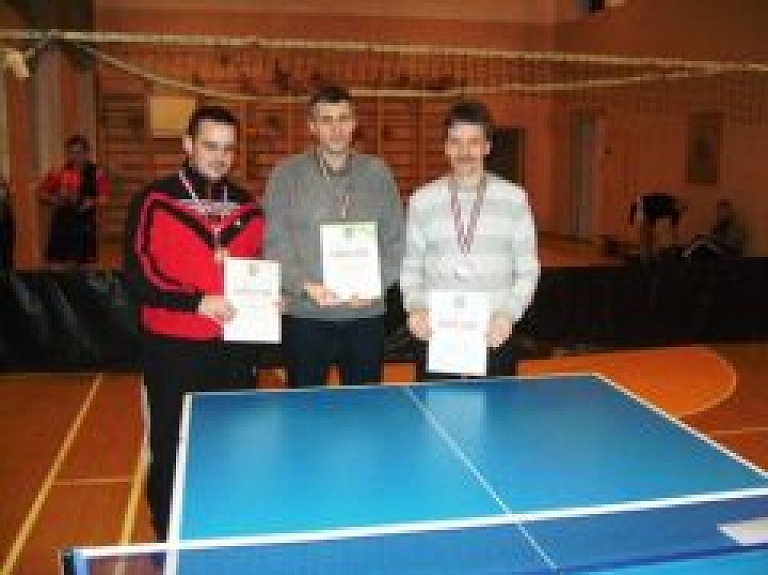 Rēzeknes galda tenisa čempionātā piedalījās 20 spēlētāji