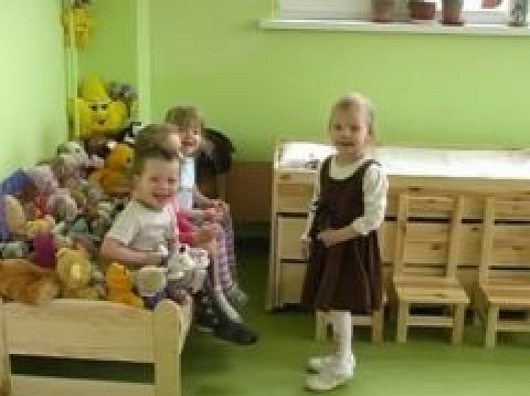 Jēkabpilī darbu sākusi "Vecāku skola" (video)