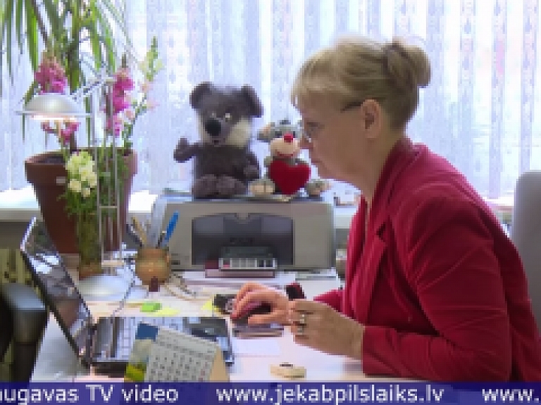 Vidusdaugavas TV: Īrijas latvietis ziedo līdzekļus daudzbērnu ģimenei no Jēkabpils