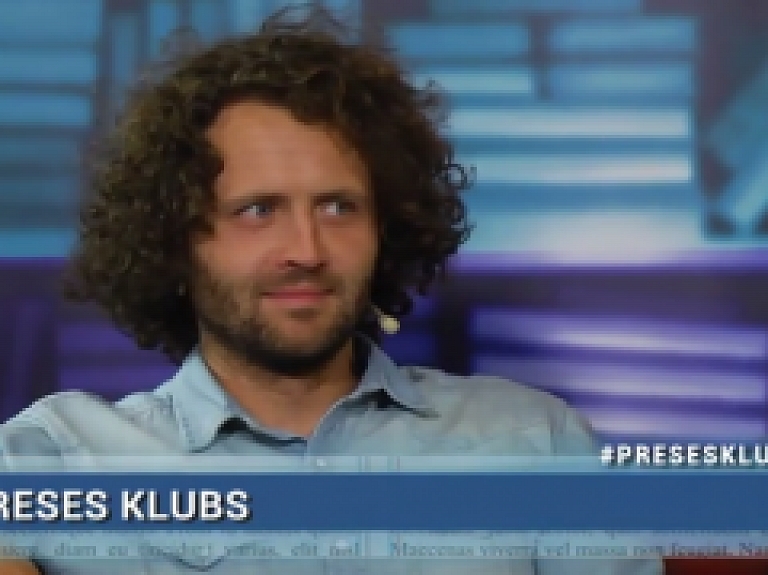 RīgaTV 24: Par ministriju izmaksātajām prēmijām, britu iespējamo referendumu, drošākajām valstīm pasaulē