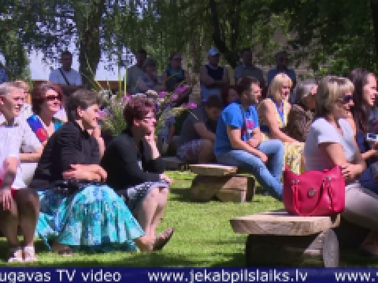 Vidusdaugavas TV: Atašienē svin Saimnieku un Saimnieču dienu