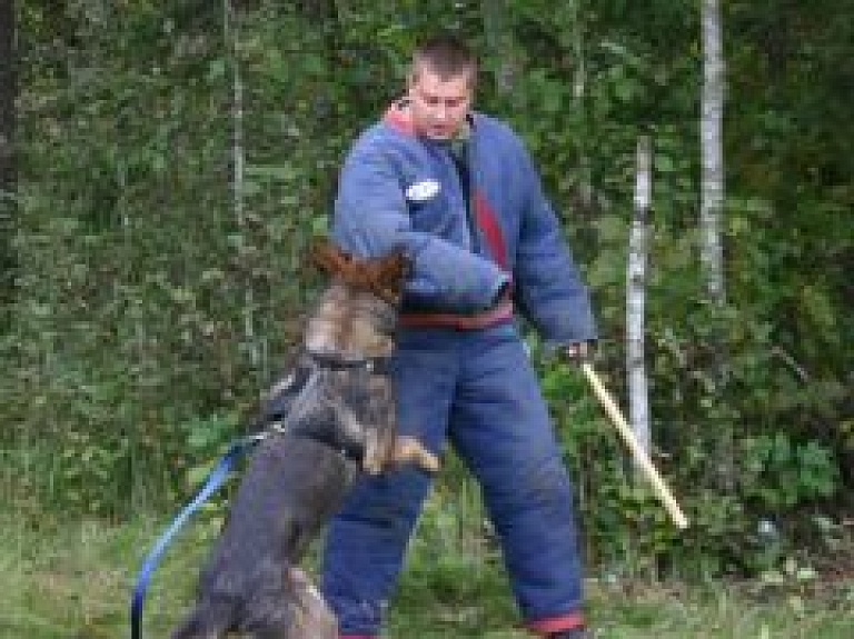 Rēzeknē notiks VII Starptautiskās dienesta suņu biatlona sacensības