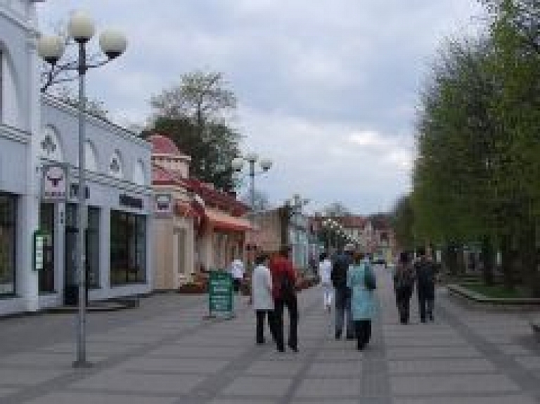 Jūrmalā bezdarbnieku pabalsts pieaudzis par 10 Ls