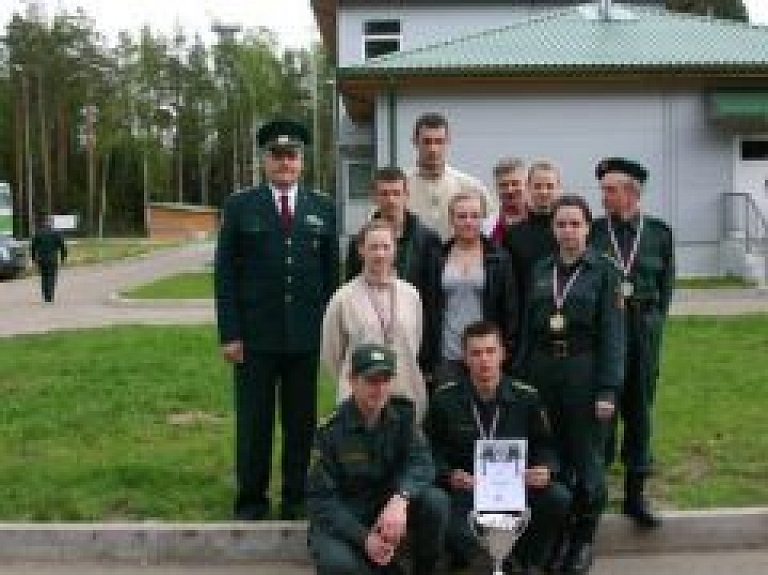 Valsts robežsardzes koledža uzvar vasaras biatlona sacensībās