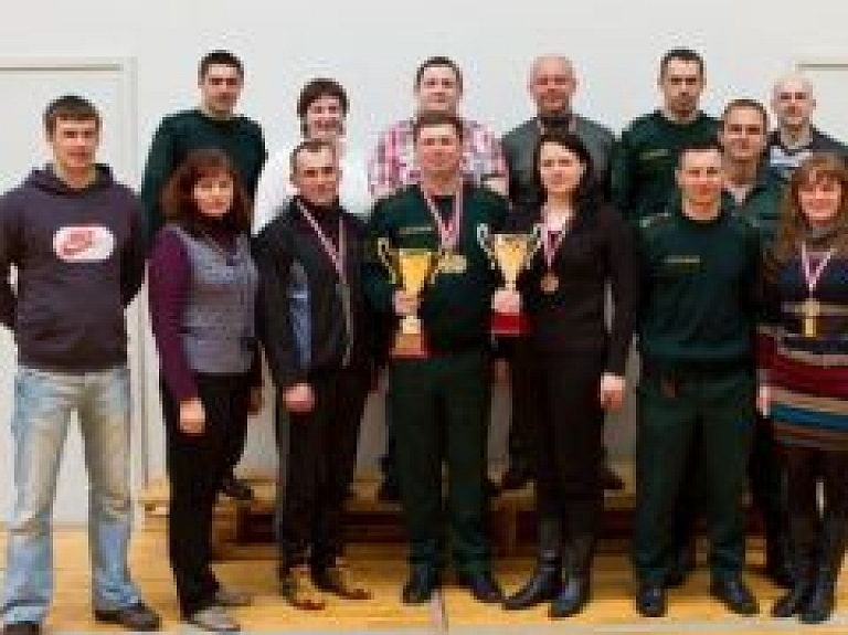 Noslēdzas Valsts robežsardzes spartakiādes peldēšanā un dienesta trīscīņā (galerija)